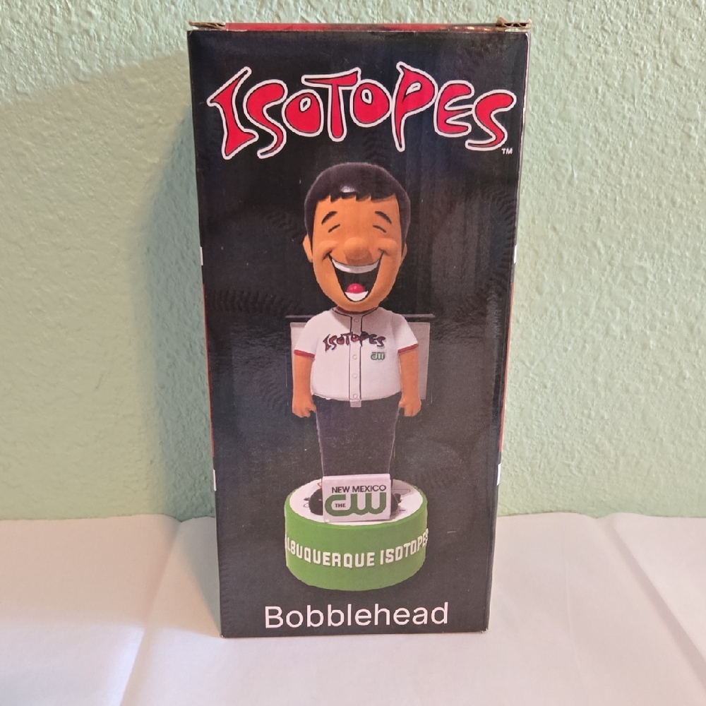 Bobblehead - Black and White